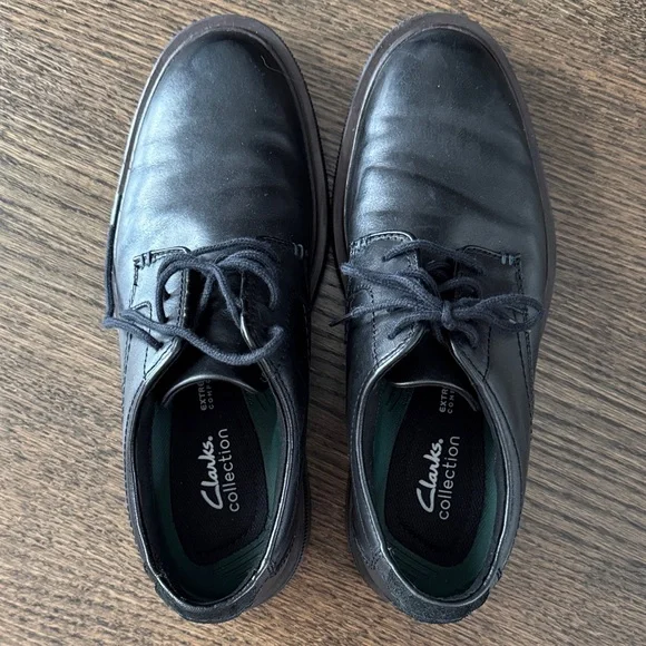 Clarks Black Leather Oxfords for Men - Picture 1 of 7